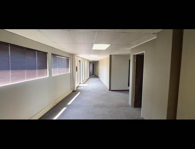 BUSINESS PROPERTY TO RENT IN NEWMARK ESTATE